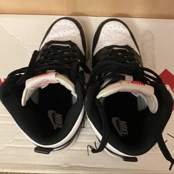 Nike “Wmns dunk high” in black and white - Picture 8 of 8